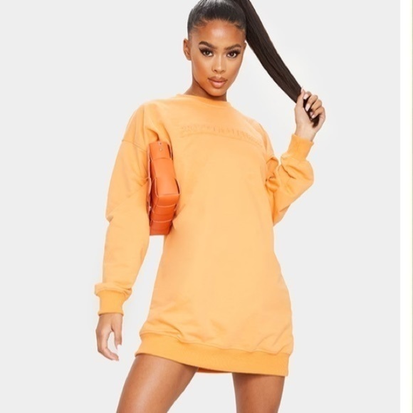 PRETTYLITTLETHING Orange Embossed Graphic Sweat Sweatshirt Dress Size 0 Small - Picture 1 of 8